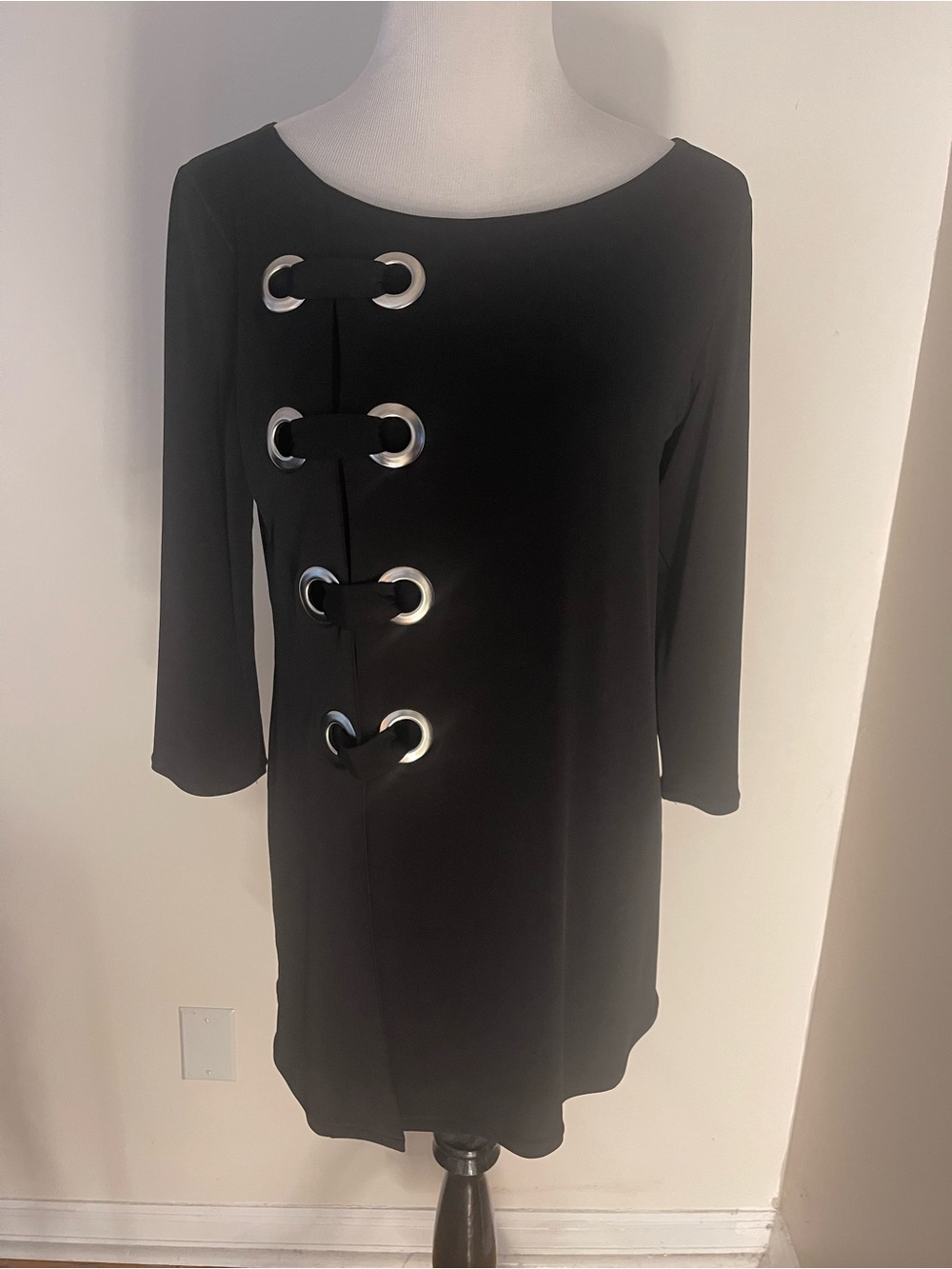 Eva Varro Knit Jersey 3/4 Sleeve Side Grommet Detail Tunic